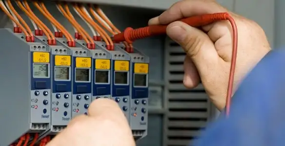 electrical contractors performing professional electrical system testing and configuration in Bakersfield, CA